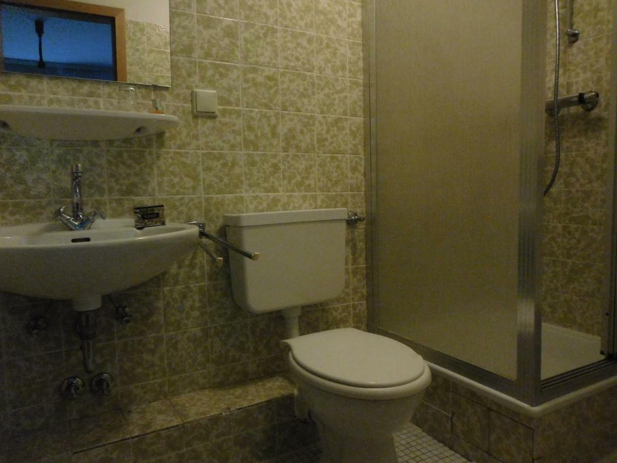 Pension/Bed And Breakfast Pangea Бад Лаутерберг Екстериор снимка