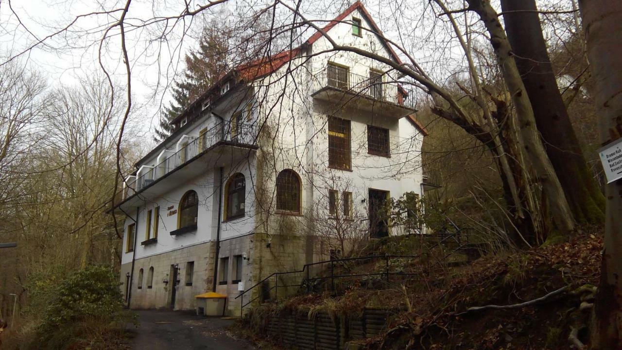 Pension/Bed And Breakfast Pangea Бад Лаутерберг Екстериор снимка